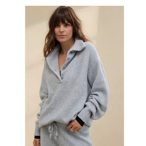 Aerie Women’s Grey CozyUp Waffle Over Size Button Sweater / Size-XS-TP - Picture 10 of 10